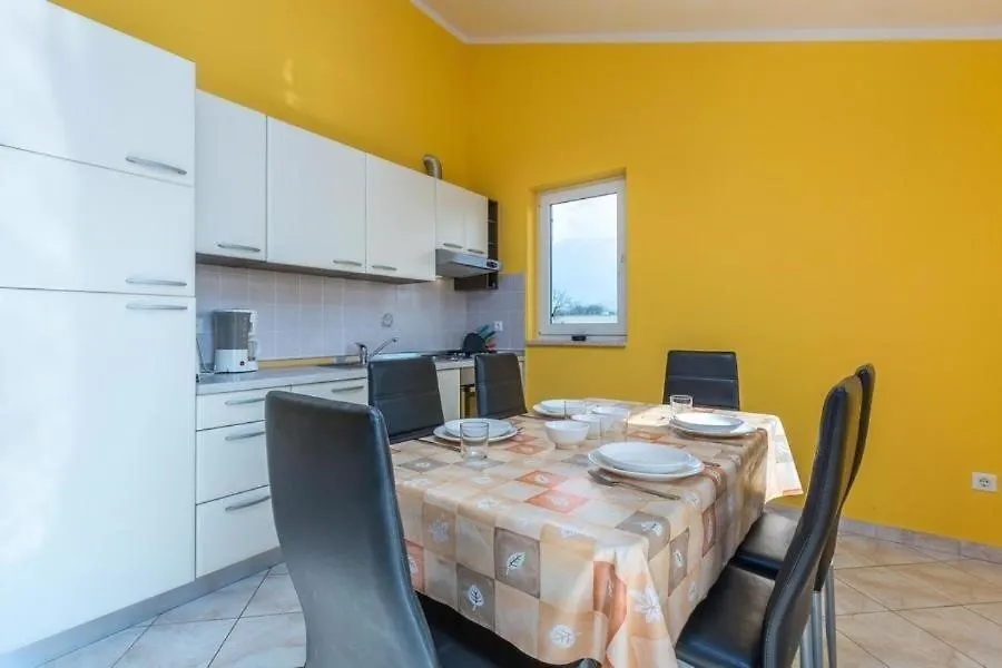 Guest house Apartments Karigador Croatia